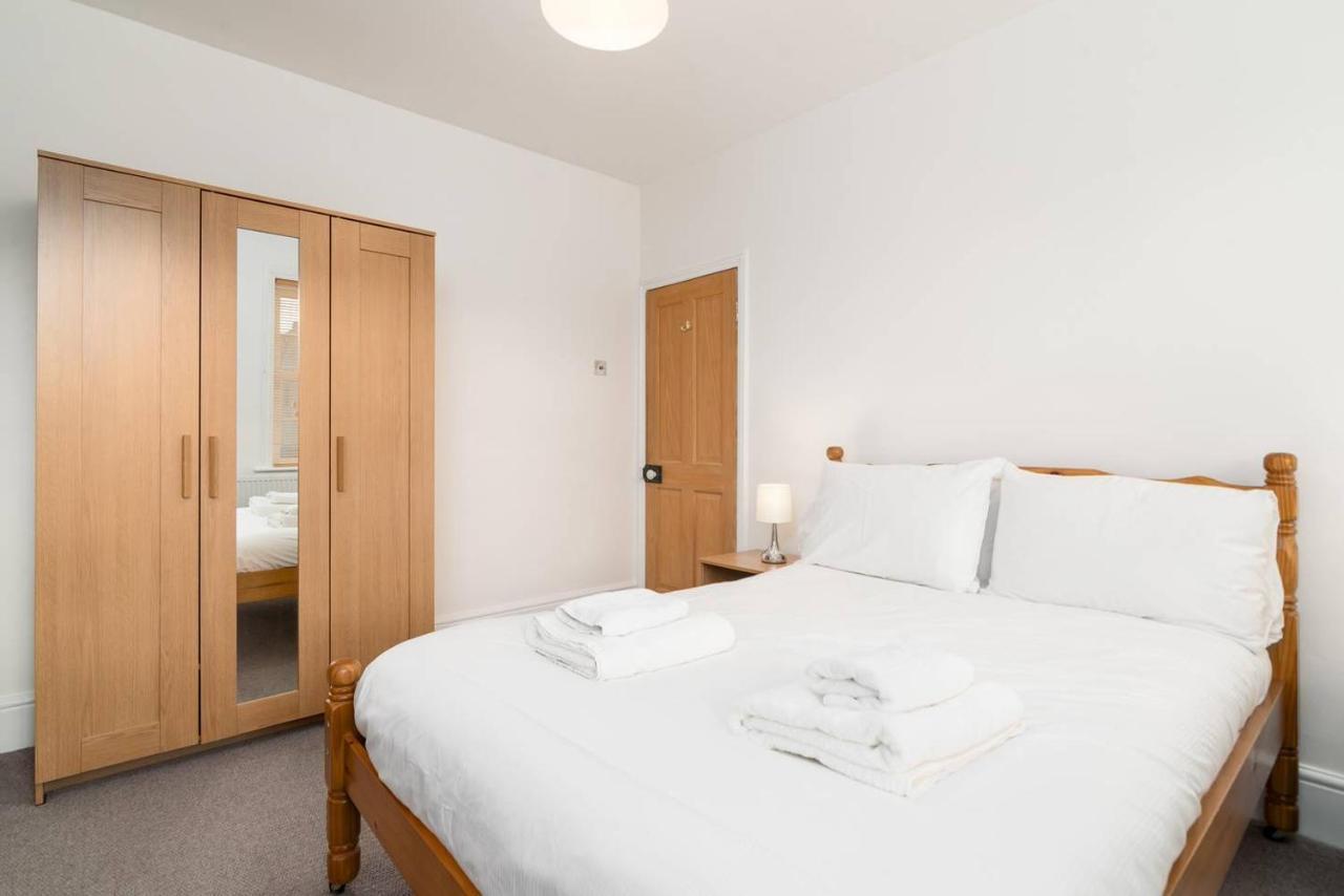 לונדון Guestready - Modern 2-Bed For 4 In Golders Green! מראה חיצוני תמונה